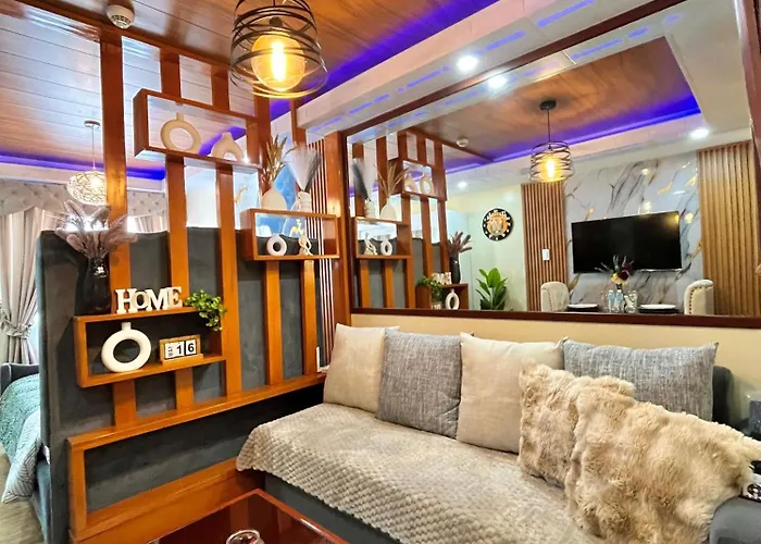 Aparthotel J&j Havenstay Ananda Square 4*