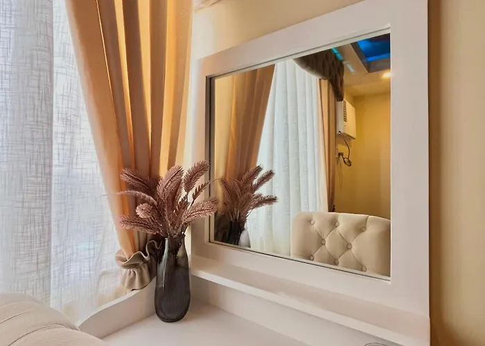 J&j Havenstay Ananda Square Aparthotel Manilla