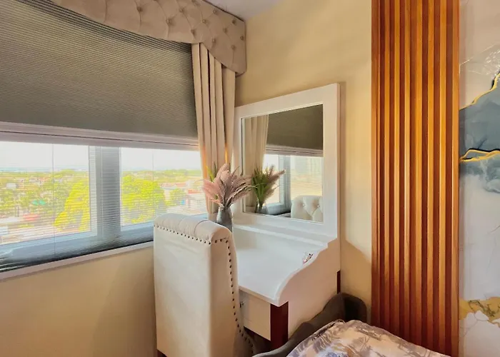 Aparthotel J&j Havenstay Ananda Square Manilla