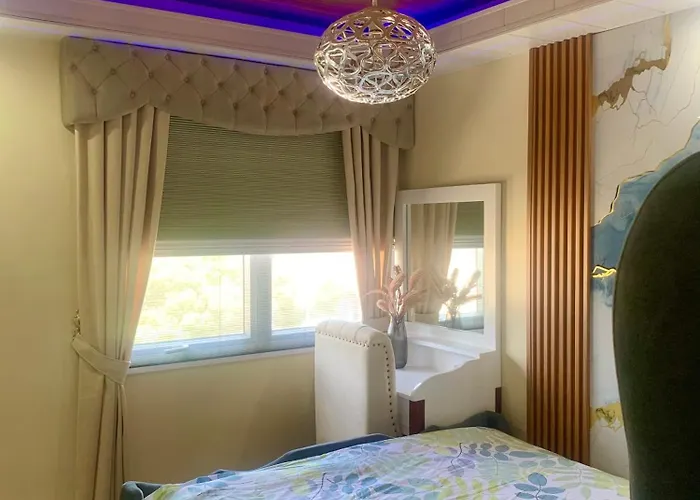 J&j Havenstay Ananda Square Aparthotel 4*